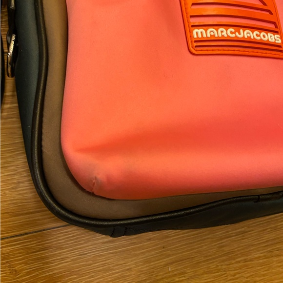 Amazing *rare* Marc Jacobs Sport Crossbody Bag - Picture 10 of 16